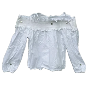 Box 089, Qty 21, Cast A | Fancy Long Sleeve White Tops: White